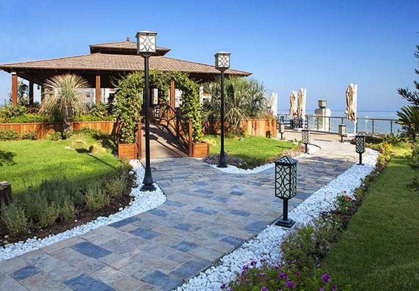 Merit Royal Hotel & Casino Karavas  Exterior photo